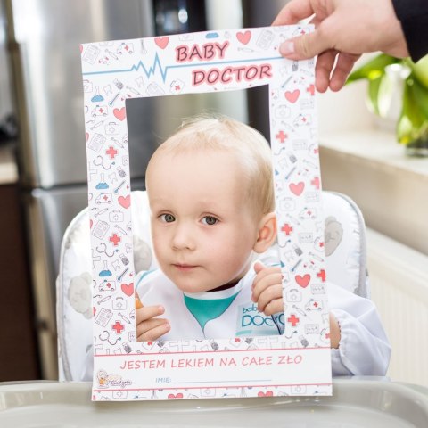 Baby Doctor - Śliniak z rękawami Baby Doctor - Śliniak z rękawami