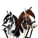 Skippi Hobby Horse w czarne łaty - duży koń na kiju - kantar w zestawie Skippi Hobby Horse w czarne łaty - duży koń na kiju - kantar w zestawie