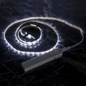 Taśma LED na baterie USB czujnik ruchu 2M zimny biały Taśma LED na baterie USB czujnik ruchu 2M zimny biały